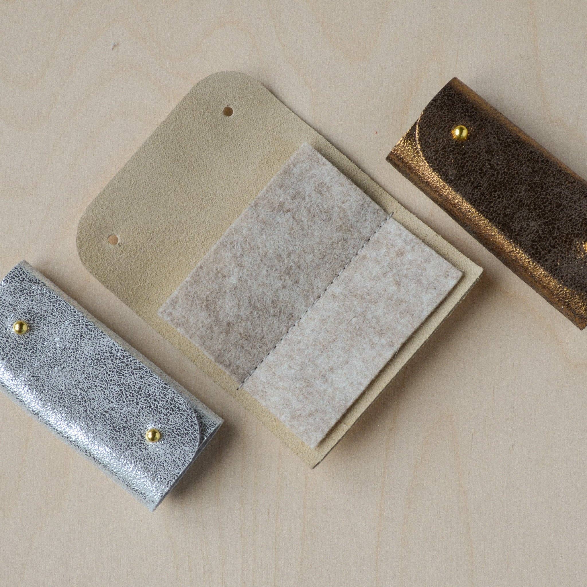 Studio Lowen - Vente Accessoire de broderie/point de croix - Mini étui à aiguilles à coudre en cuir28