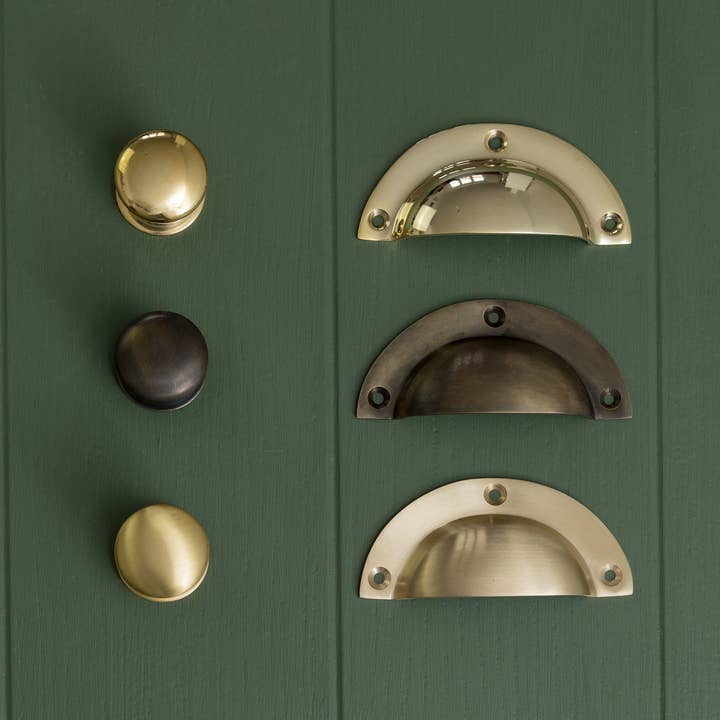 Brass bee - Vente Poignée/bouton - Boutons de meuble victoriens et poignées rondes VESTALIS en laiton massif2