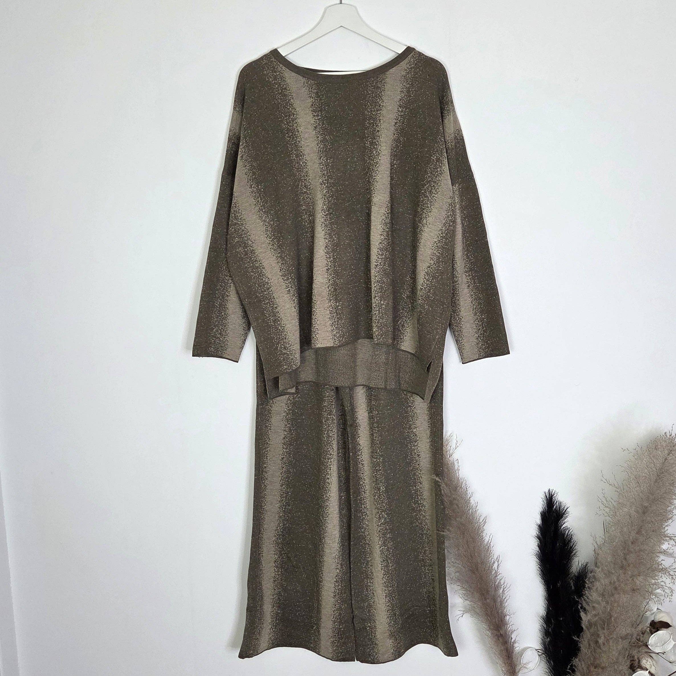 Tempest Designs – Conjunto de top e saia - Mulher por atacado – Conjunto de malha Quality Co-Ord com design de linhas sombreadas horizontais (L)4