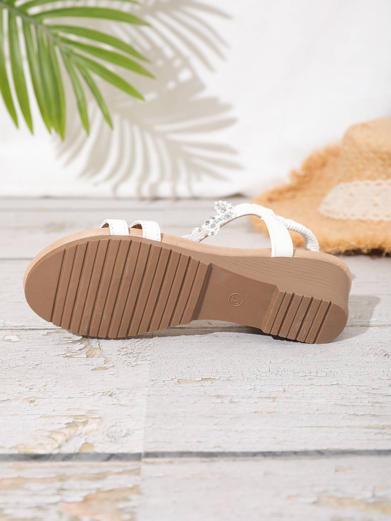 Rentoes – wholesale Sandals – Women's – Ladies‘ Wedged Sandal with Handmade Lace Flowers JS698-3215