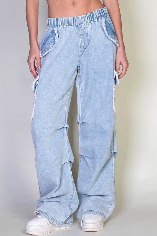 Light Wash Denim Cargo Pants With Pockets for wholesale on Faire0