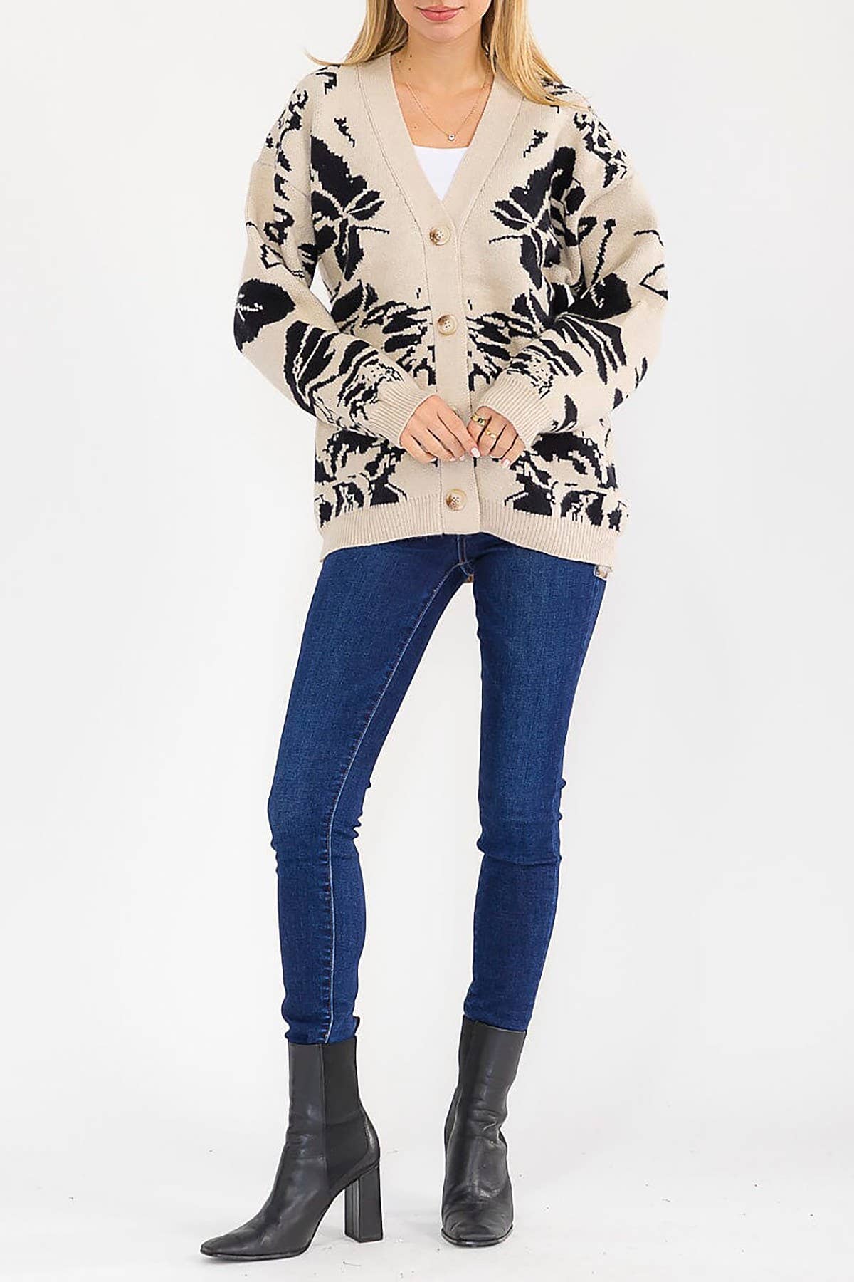 HAVRE KARDIGAN MED FLERE KNAPPER NEDE for engroshandel på Faire3