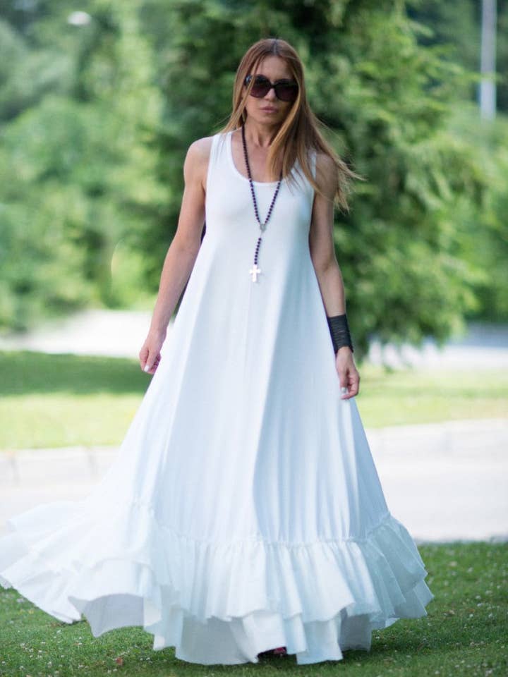 Weißes Baumwoll-Maxikleid CARMEN für den Großhandel von EUG fashion