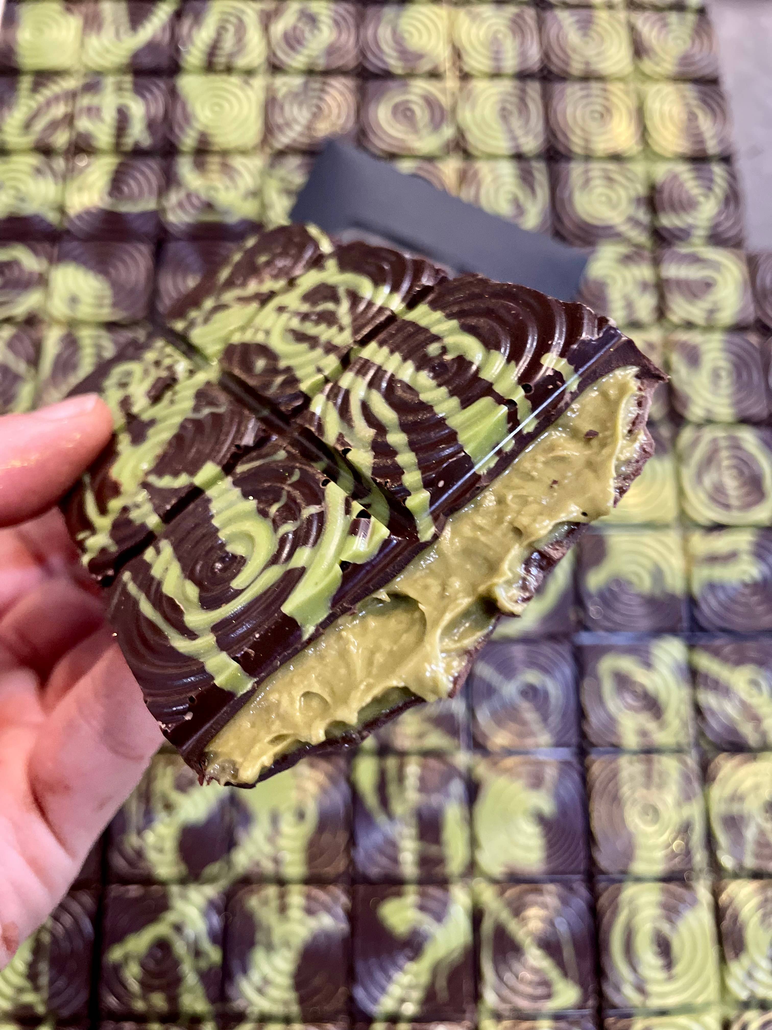 Oenomel Chocolate - Wholesale Chocoladereep - Pistache Dubai Chocolade1