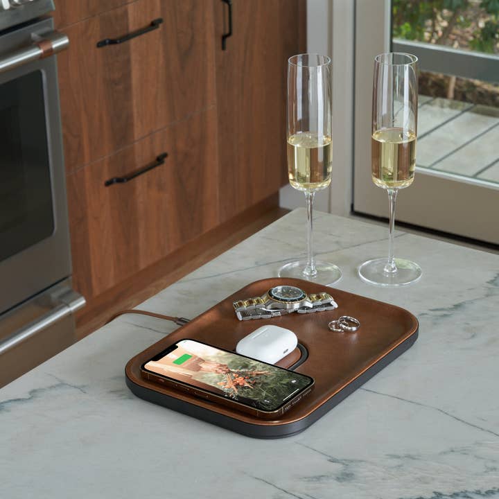 Courant – wholesale Telefondockningsstation och stativ – MAG:3 -Classics Läder Trådlös Dubbel Laddningsfack (Magnetisk)9