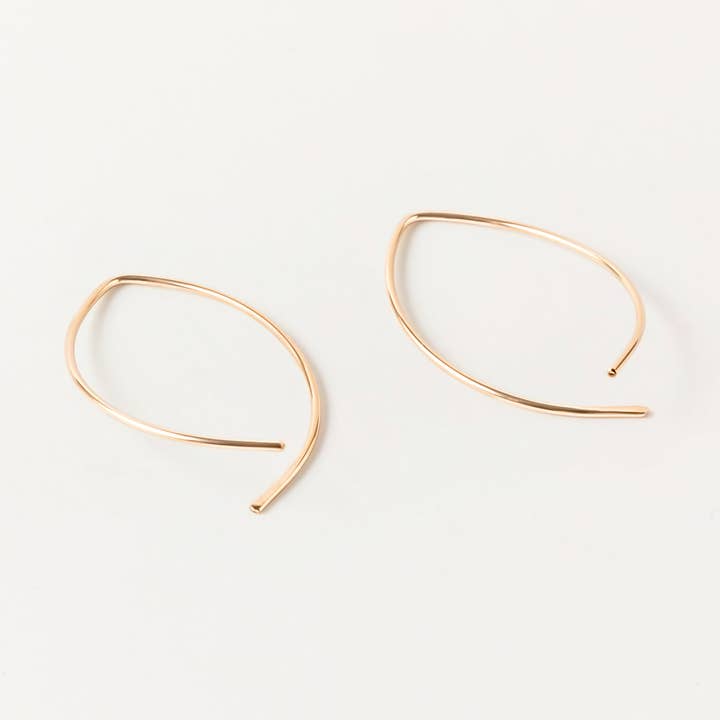 Valmueøreringe | Guld Fyld for engroshandel hos Sheena Marshall Jewelry