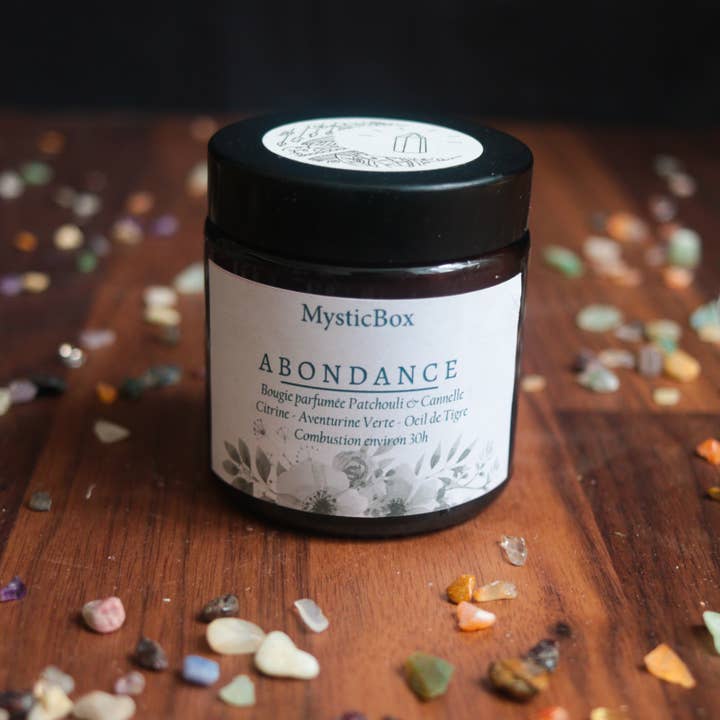 Bougie "Abondance" pour la vente par MysticBox