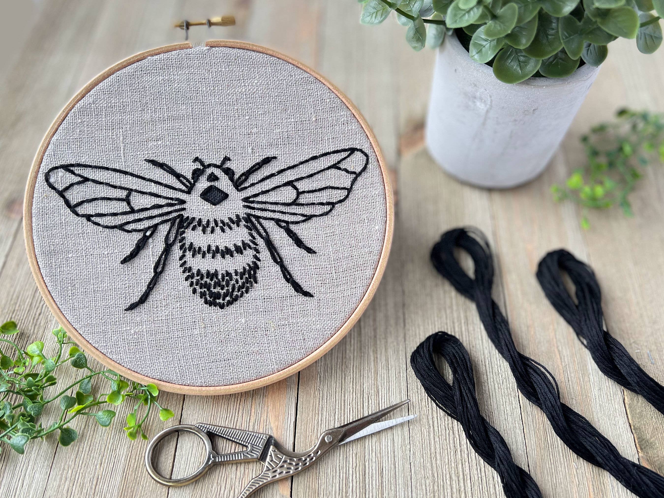 I Heart Stitch Art - Vente Accessoire de broderie/point de croix - Kit de broderie abeille4