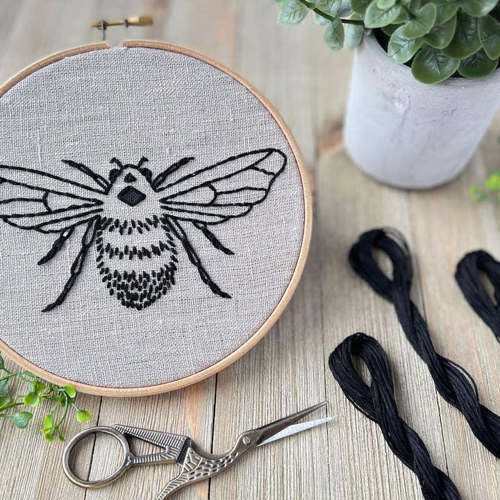 I Heart Stitch Art - Vente Accessoire de broderie/point de croix - Kit de broderie abeille4