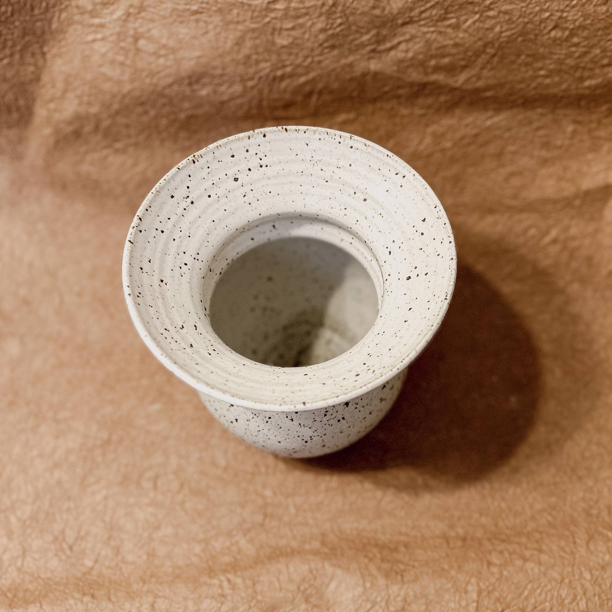 Olivia Snow Ceramics – Vaso por atacado – Vaso de pedra da Cornualha Larejada1