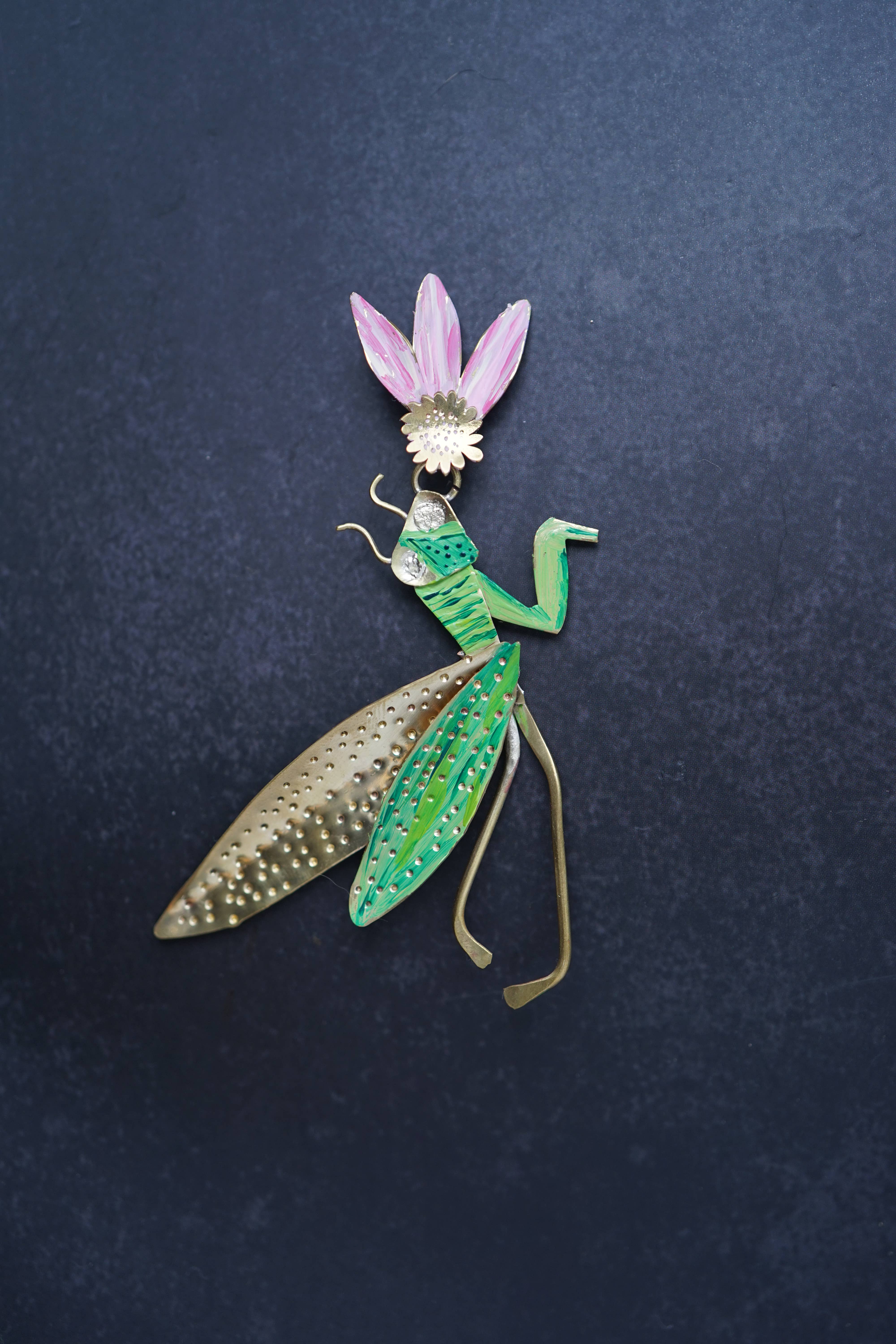 Maria rosua - Wholesale Dangle Earrings - Mantis and Flowers1