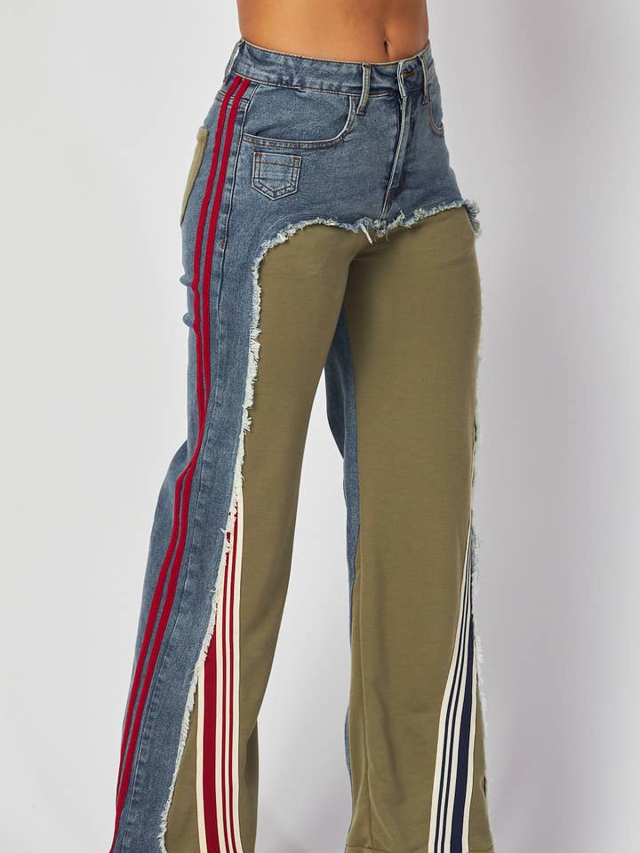 PANTALONI IN DENIM CON DETTAGLI A RIGHE per la vendita all'ingrosso da parte di Boswell