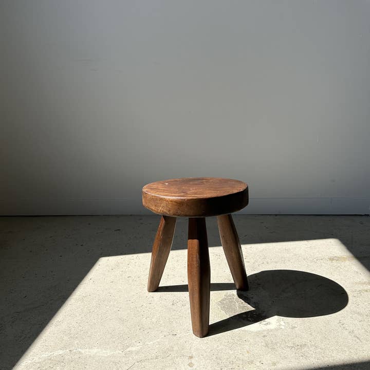 Office Objets - Wholesale Stool - Upcycled low flat teak tripod stool - Small solid brown wood stool with flat circular seat H:35cm D:30cm37
