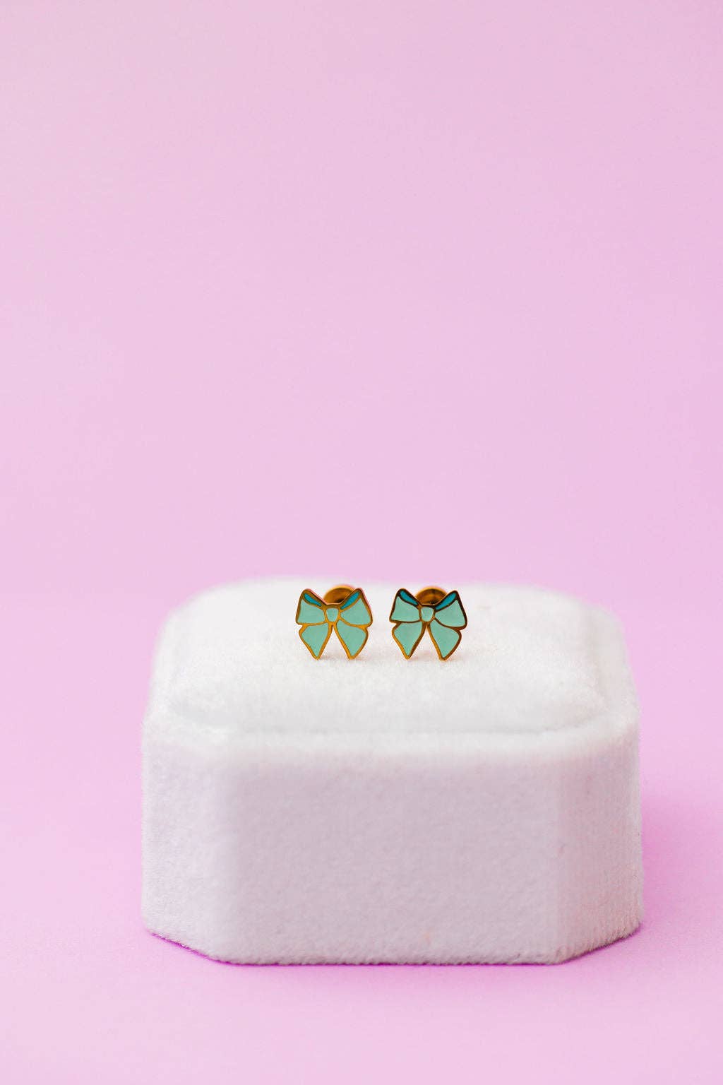 Desert Peach – wholesale Solitärörhängen – Mint Bow Stud Örhängen5