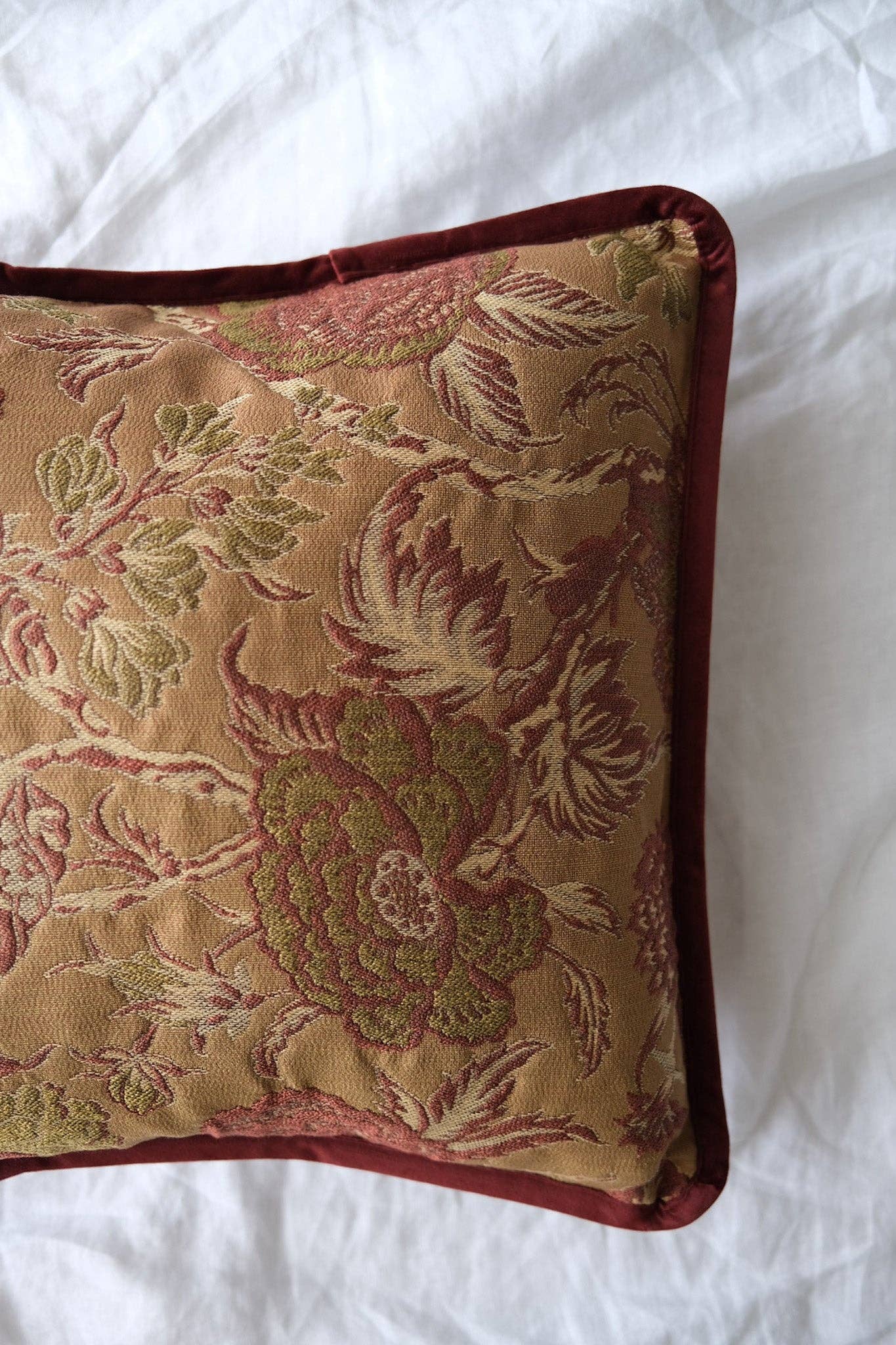 Twenty Third by Deanne - Wholesale Throw/Decorative Pillow - Manon Reversible Tapestry Pillow6