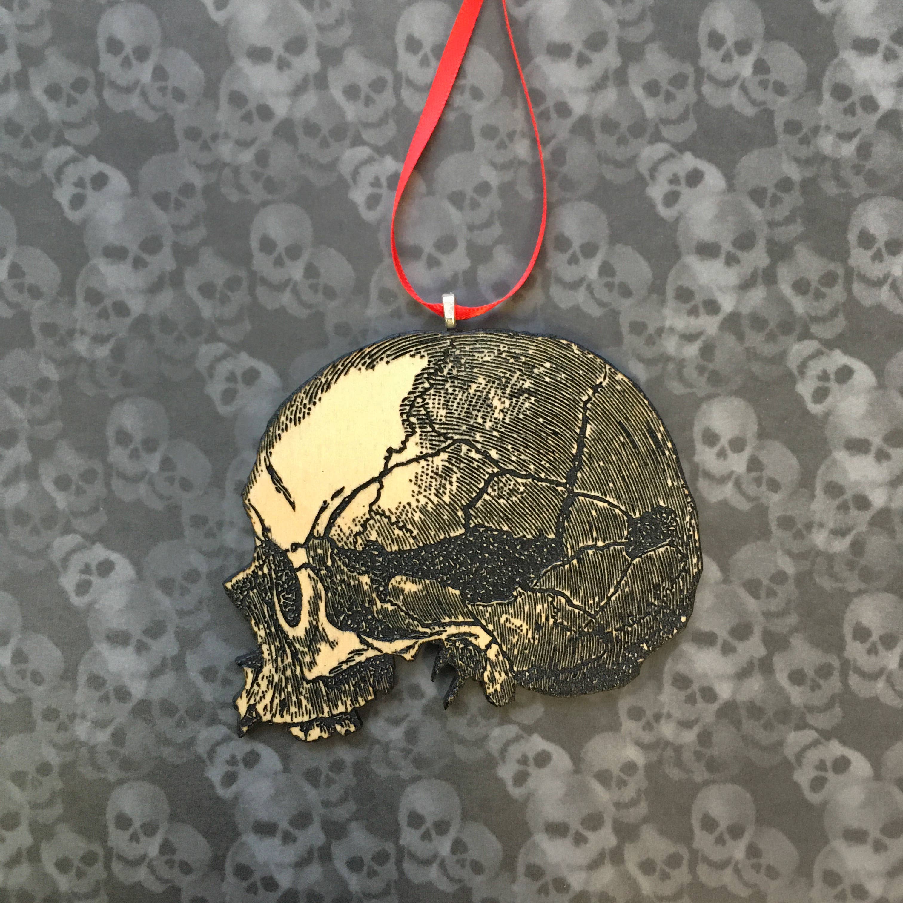 Toad Hill Farm – Engroshandel Pynt – Antik Skull Julepynt - Laser Cut + indgraveret træ2