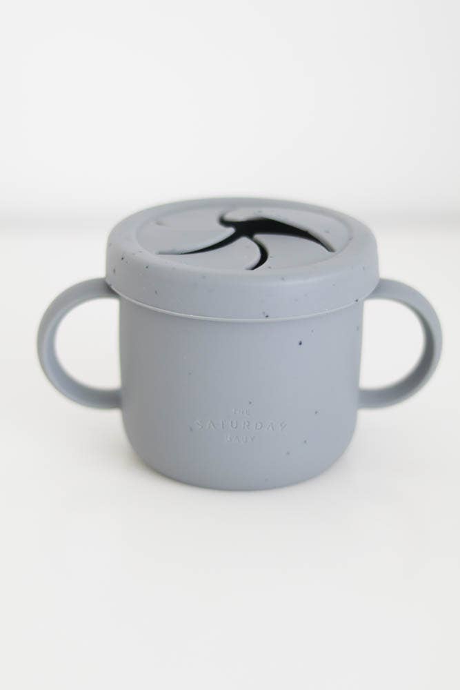 The Saturday Baby - Vente Boîte à goûter - Enfant et bébé - Gobelet à snack en silicone The Saturday Baby16