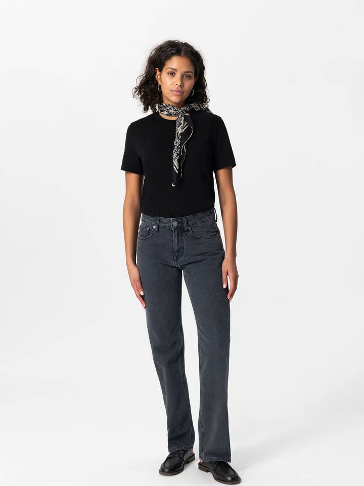 Jamie Mid Loose - Gebraucht Schwarz für den Großhandel von MUD Jeans International B.V