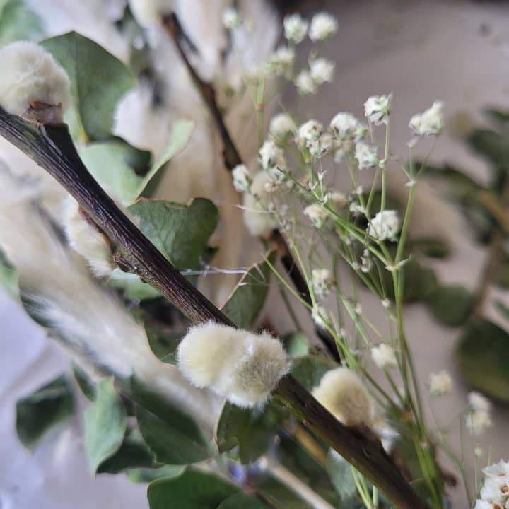 Radiant Angel Candle Co - Wholesale Wreath - Crescent Moon Wreath11