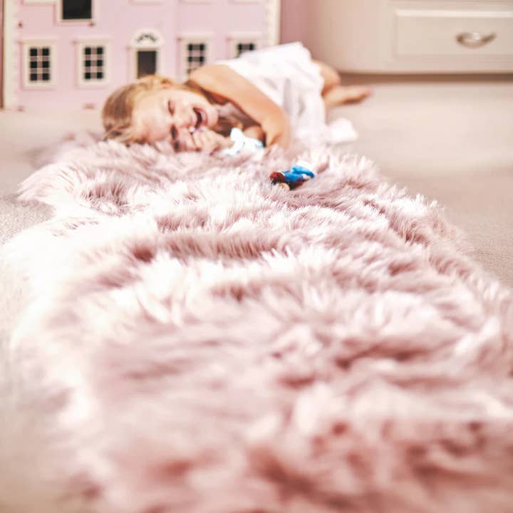 Phoenox Textiles – wholesale Area rug – Origins Genuine Sheepskin Adobe Rose