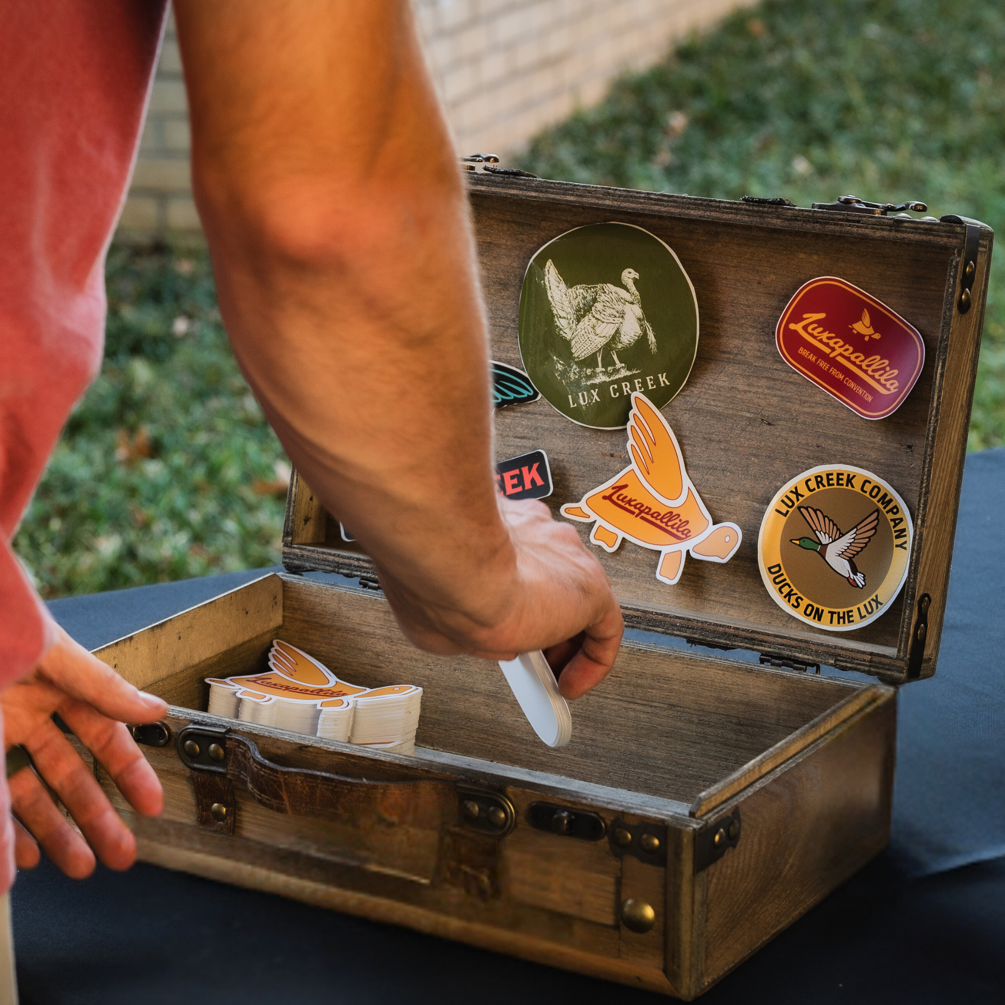 Lux Creek – Großhandel Aufkleber – Befreiungsaufkleber1