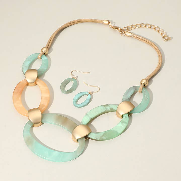 Sensibling Corp. - Wholesale Link & Chain Necklace - Bold Matte Finish Resin Oval Link Statement Necklace
