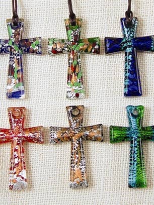Collar de Cruz de Vidrio Estilo Murano con Cordón Negro para venta al por mayor de Value Arts