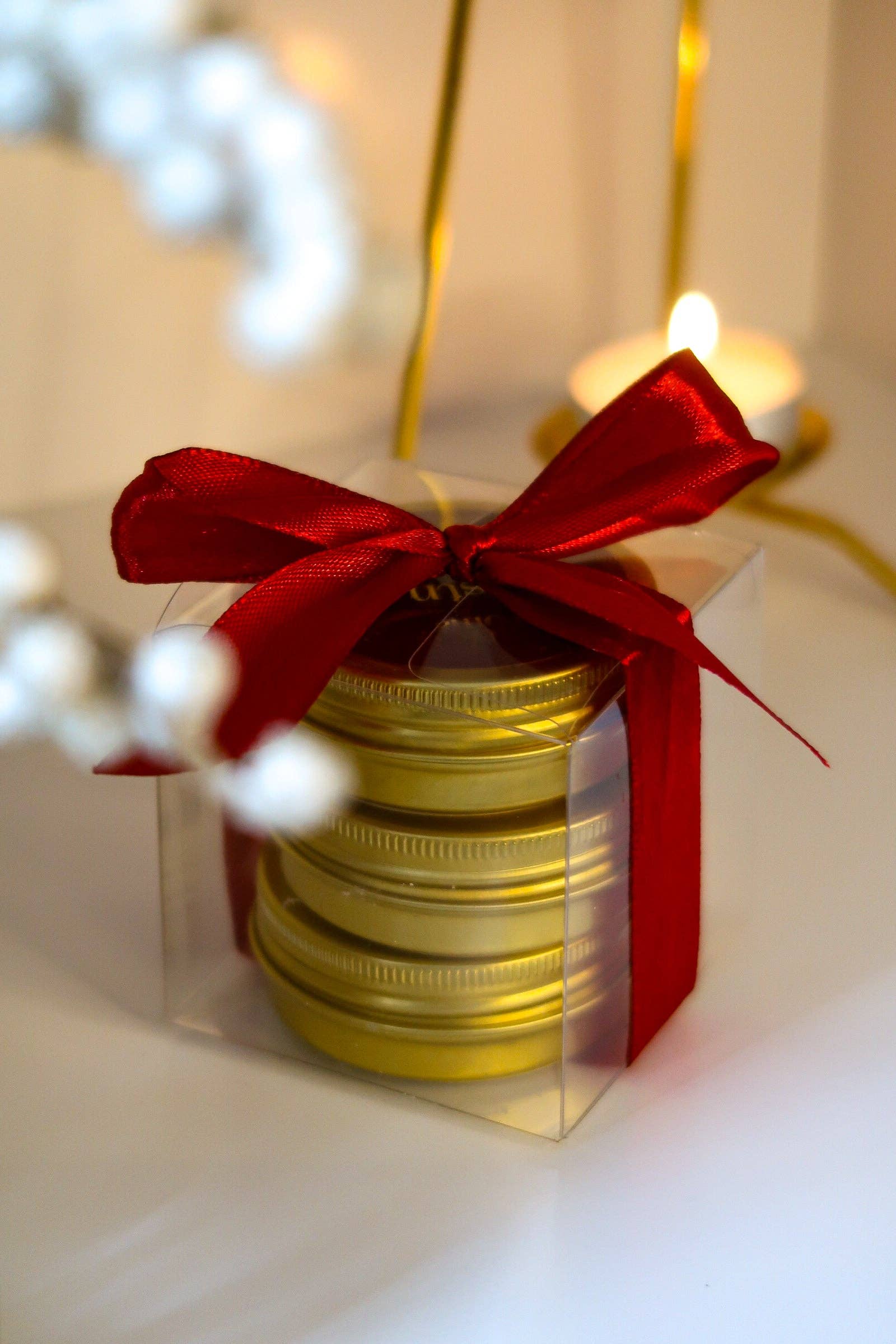 Timeless Aromas Ltd - Vente Bougies de voyage - Bougie de Luxe Épices de Noël en Boîte Dorée | Timeless Aromas2