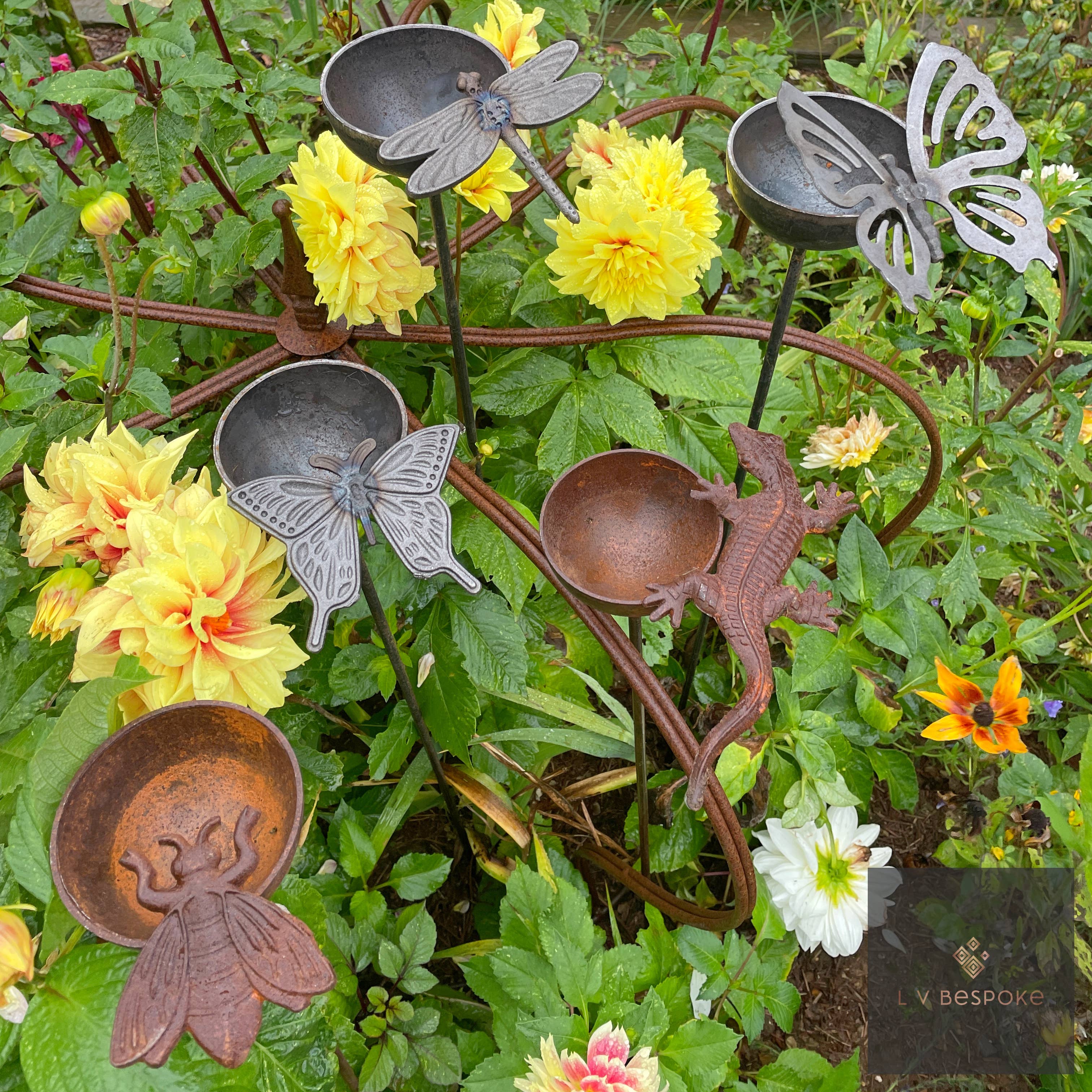 L V Bespoke – wholesale Bird feeder – Cuppy Garden Stake - Water / Seed Holder /  Bee Drinker3