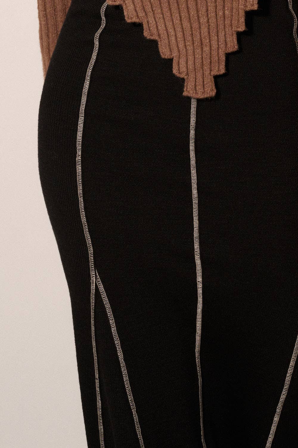 Promesa USA - Wholesale Skirt - Women's - Solid Inverted Seam Flared Maxi Skirt7