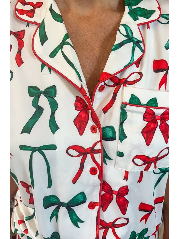 White Midnight Bow Christmas Edition Ruffle Pajama Set for wholesale on Faire1