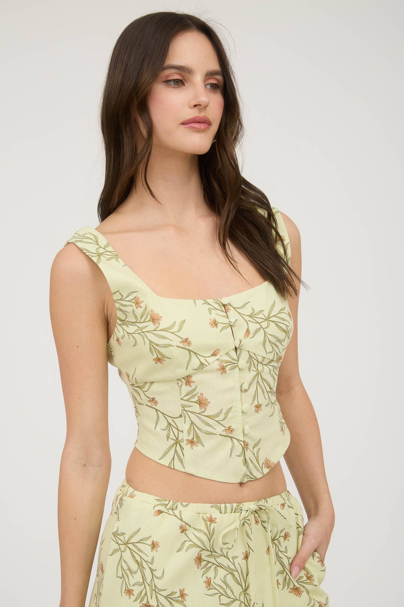 Wholesale FLORAL CORSET DETAIL BUTTON DOWN LINEN CROP TOP