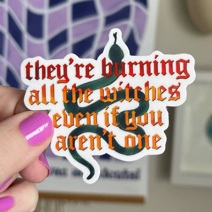 Ils brûlent l'autocollant de toutes les sorcières pour la vente par MangoIllustrated