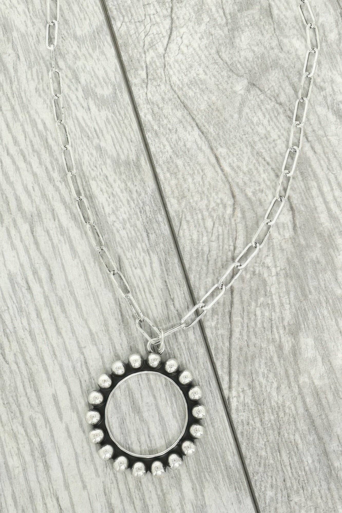 CC Wholesale Clothing – wholesale Hänge-/berlockhalsband – Västlig cirkelbubbelhalsband med hänge0