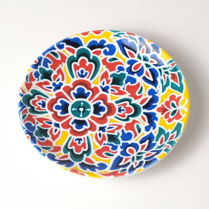 Kutani kunst klein bord met gele ondergrond en bloemmotief, onder toezicht van Shiho Aikawa voor wholesale door KASHIKO