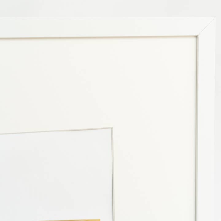 Weiss Vogue-Coverbild als Wandkunstdruck mit Rahmen für den Großhandel auf Faire14