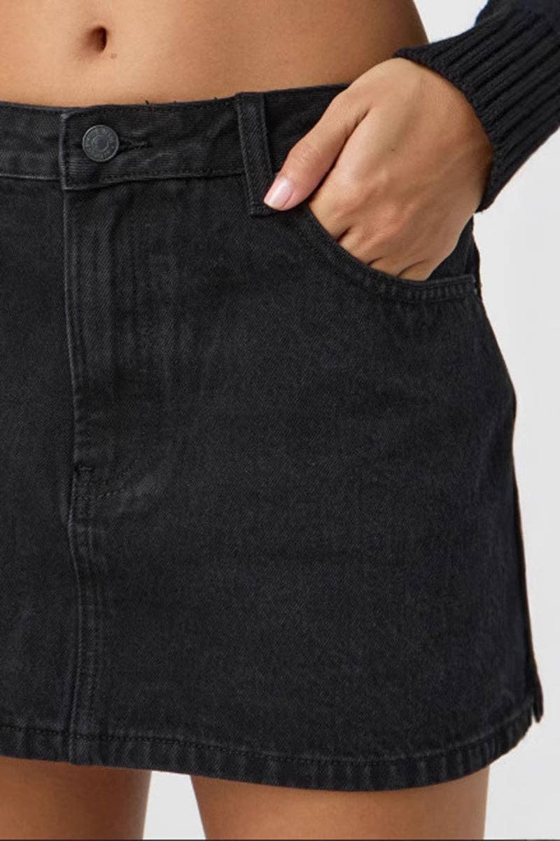 Mccolin - Vendita all'ingrosso Gonna - Donna - Minigonna classica in denim10