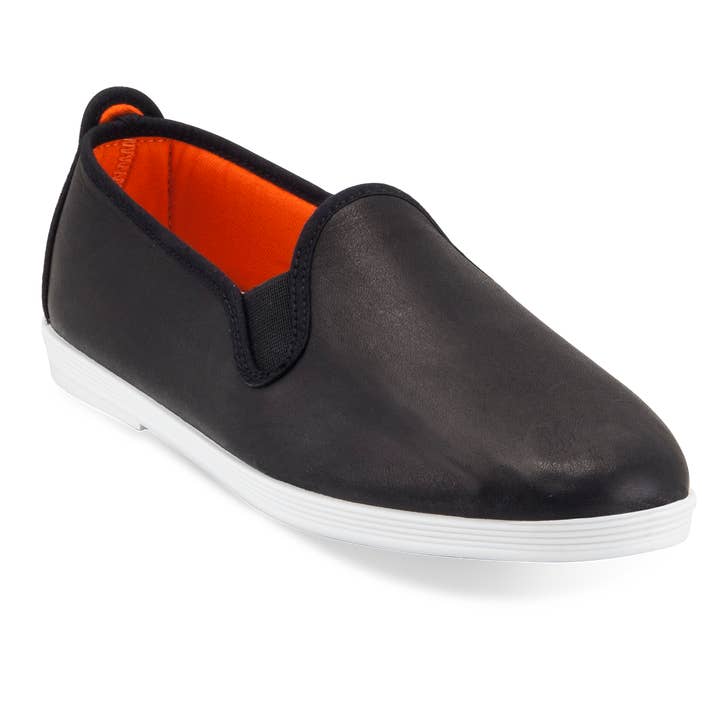 Chaussures à enfiler Madrid noires pour hommes pour la vente par Flossy Shoes