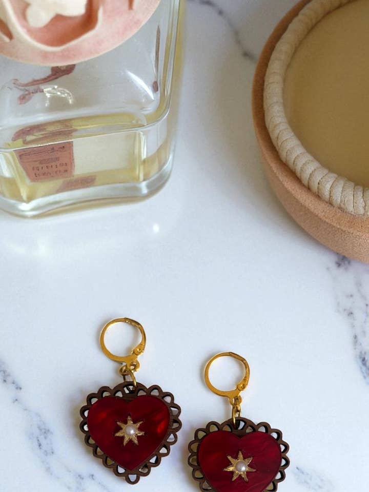 Rococo Red Heart Earrings with Walnut Backing & Gold Star Detail – Acrylic Hoop Jewellery for wholesale by Squishy Jewellery