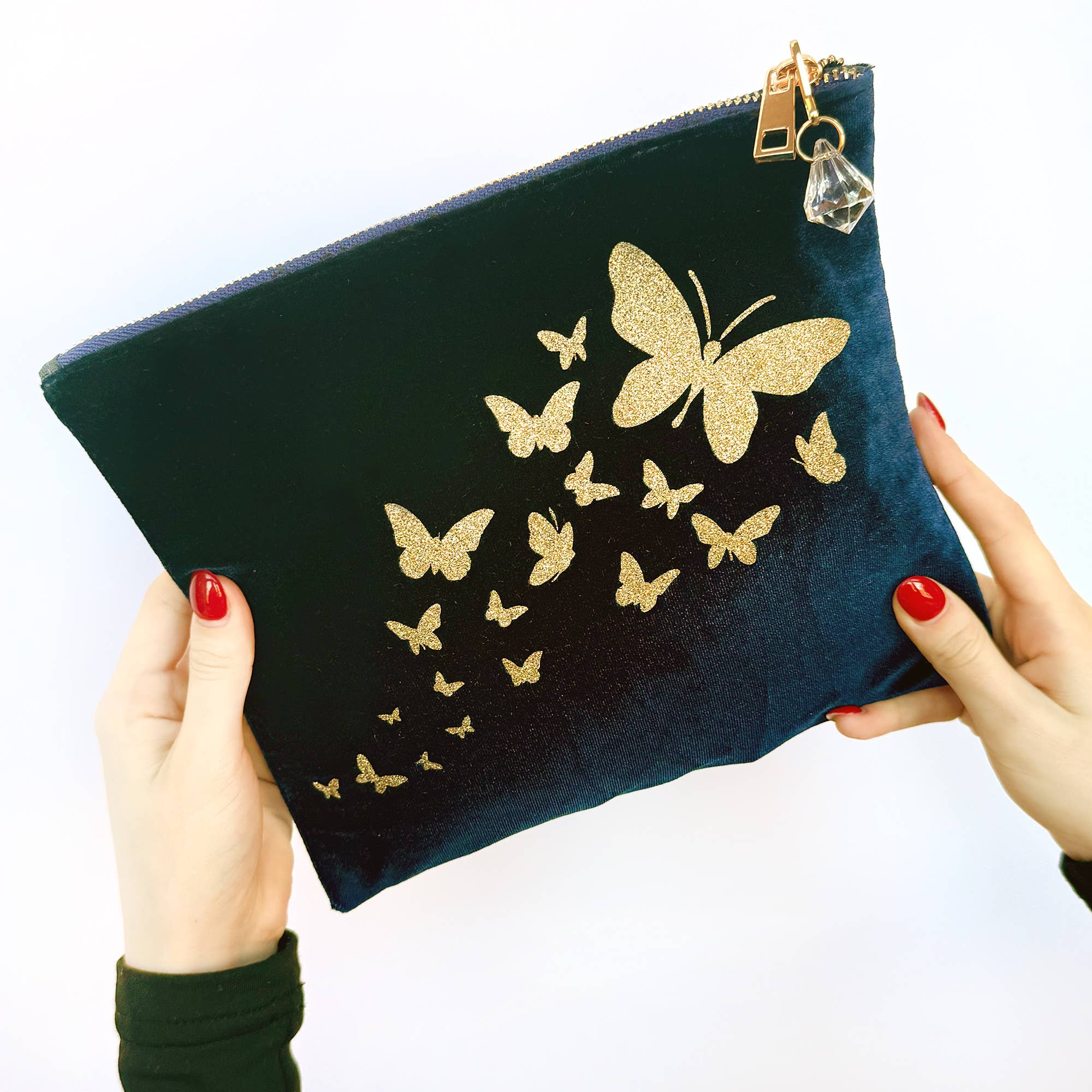 Lovethelinks Ltd – wholesale Make-up/cosmetic bag – Trailing Butterflies Velvet Make Up Bag4