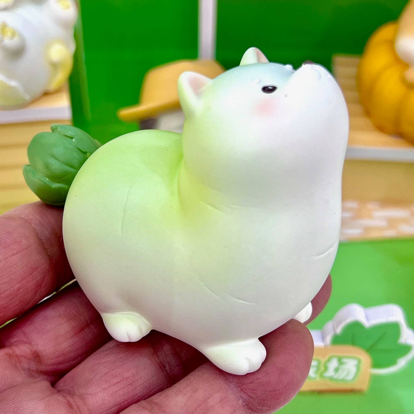 BCmini - Wholesale Decorative Figurine - 71206 Veggie Dog Figurine Blind Box-612