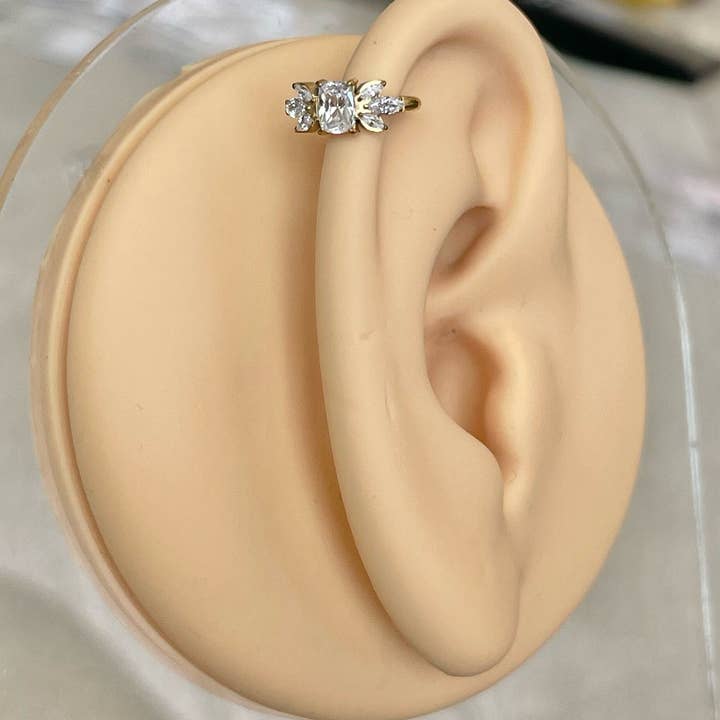 Elara Body Jewelry - Wholesale Single Earring - Gold Helix or Conch Earring (16G | 8mm or 10mm | Titanium | Gold or Silver)6