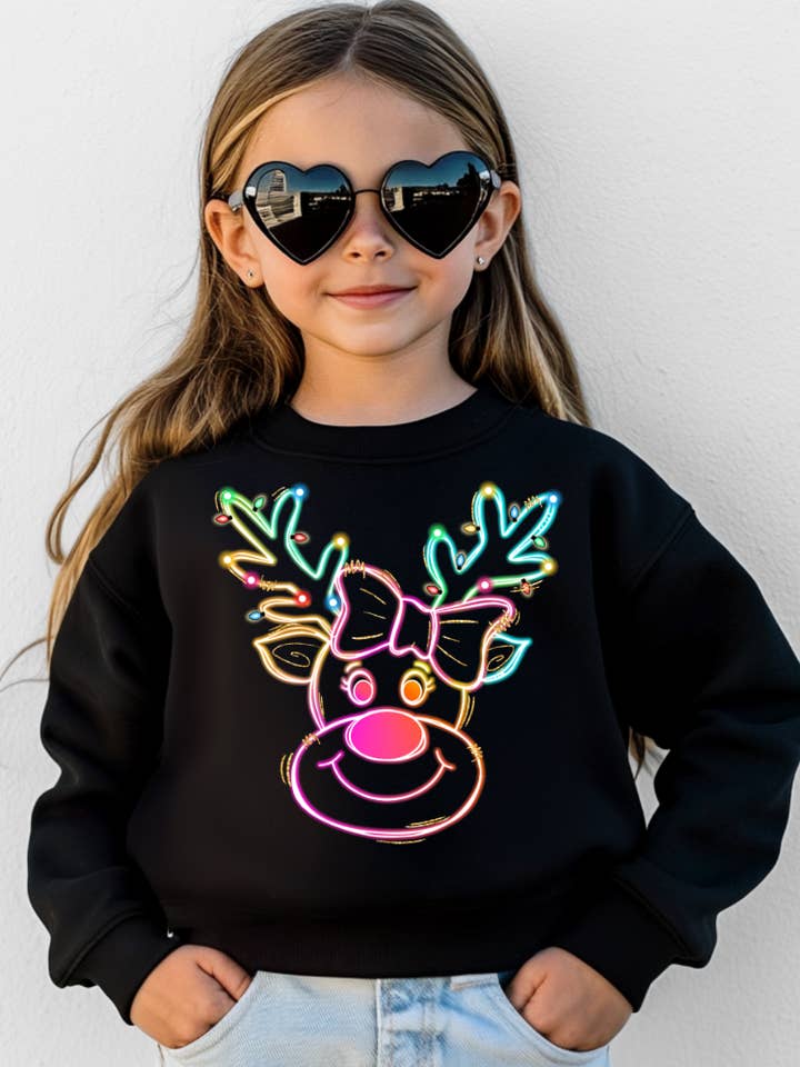 Sweat-shirt graphique rétro néon de Noël pour tout-petit Rudolf pour la vente par Uncommon Label