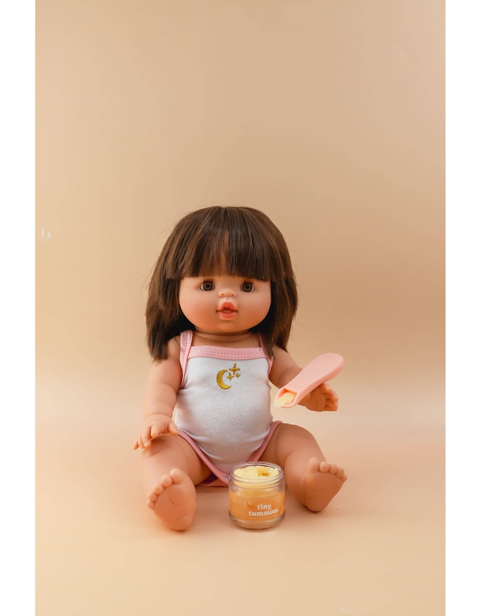 Shine on me Distribution - Vente Accessoire de poupée – enfant - Tiny Tummies - Nourriture à la gelée de banane - Tiny Harlow11