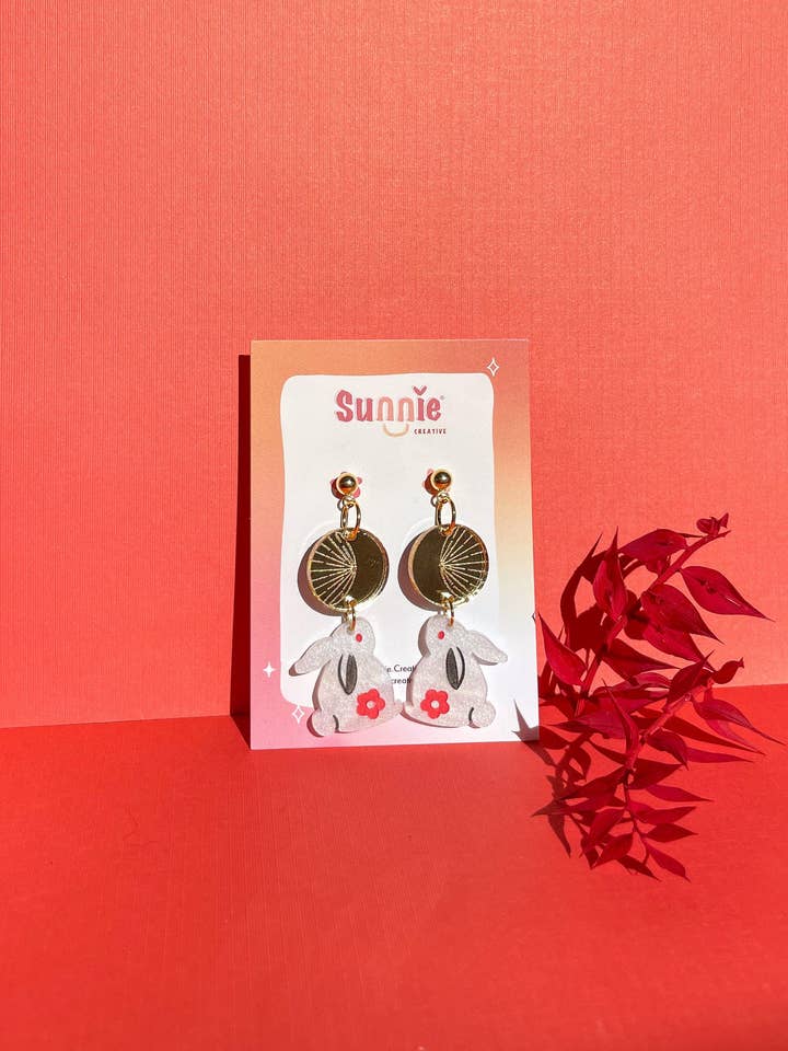 Orecchini Under the Moonlight per la vendita all'ingrosso da parte di Sunnie Creative