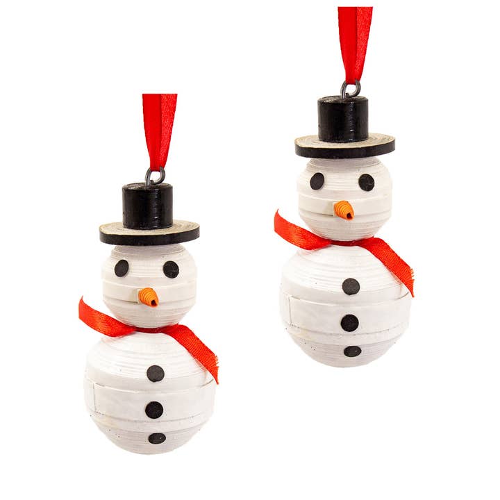 Global Crafts – Großhandel Verzierungs-Set – Schneemann-Ornament aus Pappmaché aus Haiti, 2 Stück