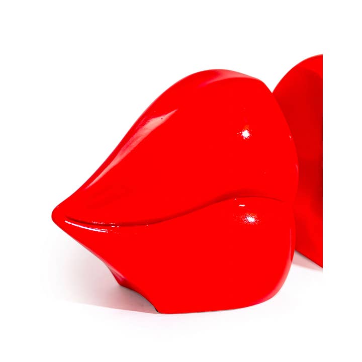 McGowan & Rutherford Ltd - Wholesale Bookend - Set of Red Lips Bookends2