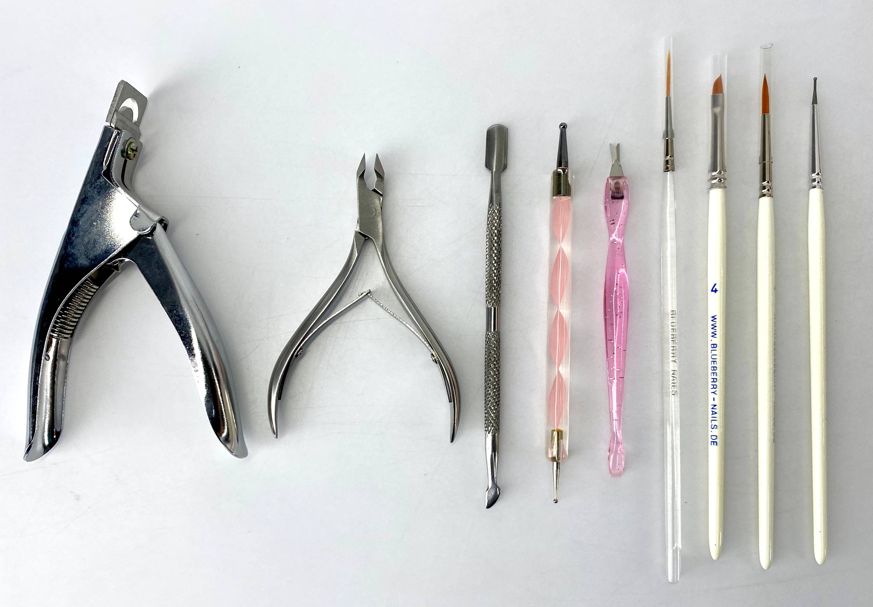 Salzmann Restwaren GmbH - Wholesale Nailcare Set - Beginner manicure nail care kits with UV lamp6