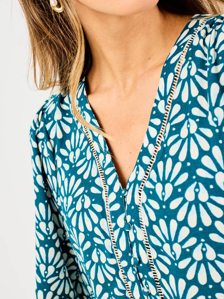 Mary Square - Wholesale Shirt – Women’s - Monroe Top | Stay Polished3