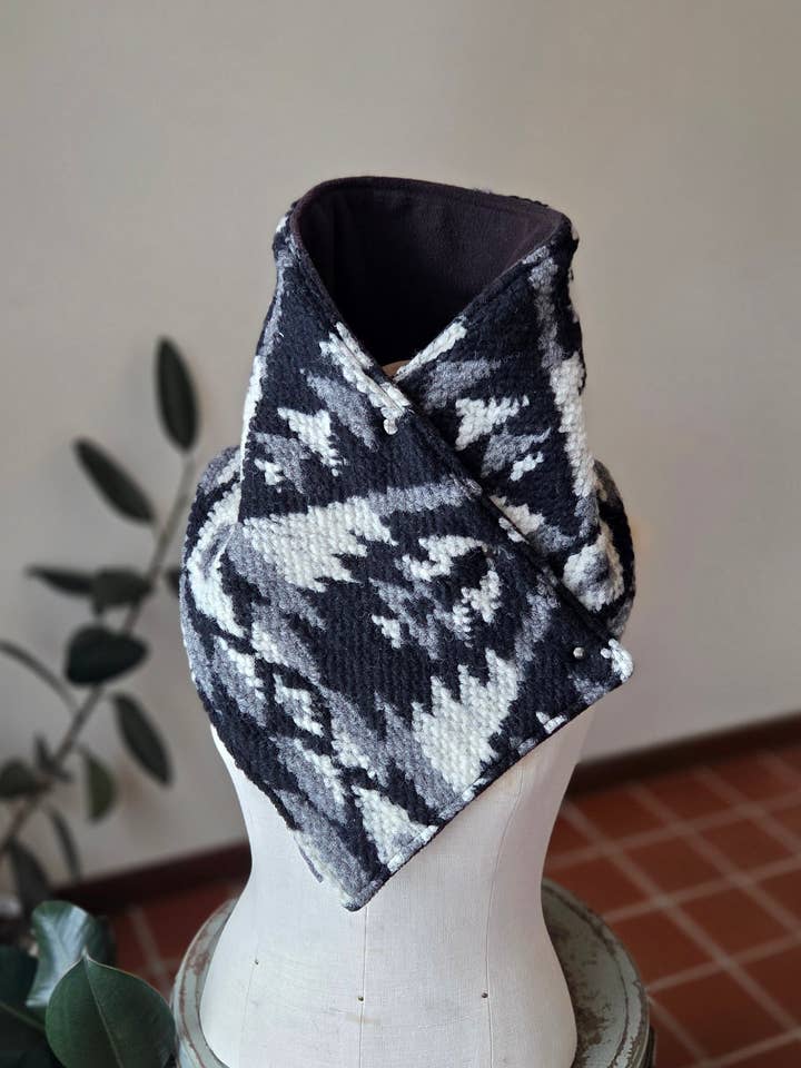 Capuche Snap - Bonnie pour la vente par Grandma Skills